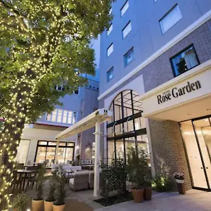 Rose Garden Shinjuku Otel
